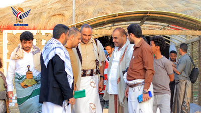 El gobernador de Hodeidah inspecciona el progreso de las obras en la carpa del patrimonio en el centro cultural.