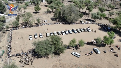 Una postura de las tribus de Shar'ab al-Rawnah, Taiz, afirmando su disposición a enfrentar al enemigo.