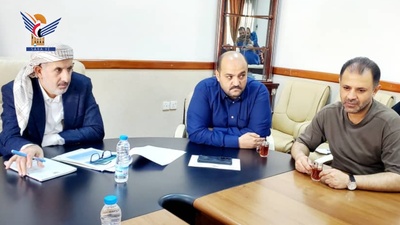 مناقشة أنشطة وإنجازات لجنة تطوير أعمال الأتمتة بوزارة النفط والمعادن