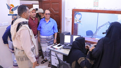 Viceministro de Información Inspecciona la Emisora ​​de Radio de Hodeidah y Analiza el Desempeño de los Medios y la Radiodifusión