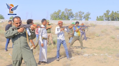 Ejercicios de Campo y Ceremonia de Graduación para los Graduados de los Cursos "Inundación de Al-Aqsa" del Personal del Aeropuerto Internacional de Hodeidah