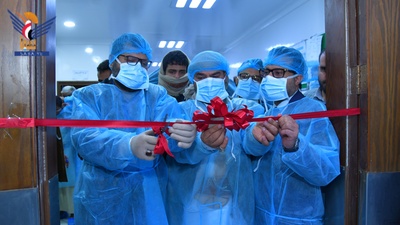 El Ministro de Salud inaugura el primer trasplante de riñón en el Hospital Dr. Abdulqader Al-Mutawakkil