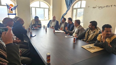 La Corporación de Aguas Ibb entrega el sitio de perforación para un pozo de refuerzo en el distrito de Habish a la agencia implementadora
