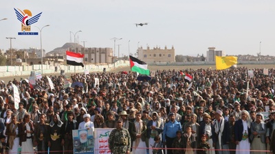 Taiz: 84 marchas masivas confirman la disposición a enfrentar al enemigo