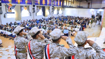 Se celebró un evento en el distrito de Hamdan para conmemorar el aniversario del martirio del presidente Saleh al-Sammad.