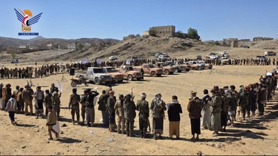 Una Vigilia tribal y una maniobra en el distrito de Al-Zahir en Al-Bayda en apoyo del Libro de Dios y para aumentar la preparación