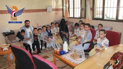 Visita de Eid a los residentes del Hogar de Orientación Social para Niños y del Centro Al-Amal para el Cuidado de Niñas con Problemas de Influencia