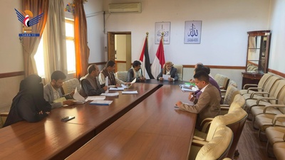 اجتماع للجنة تبسيط الإجراءات وتطوير الخدمات بوزارة النفط