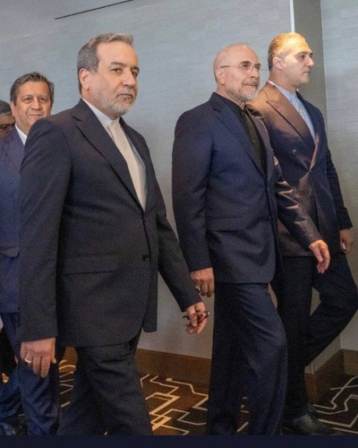 Delegación negociadora iraní viaja a Omán para reunirse con el sultán Haitham bin Tariq