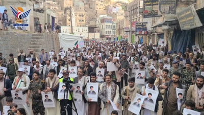 Al-Mahwit: 95 manifestaciones multitudinarias conmemoran la Batalla de Badr y muestran solidaridad con Irán y el Líbano