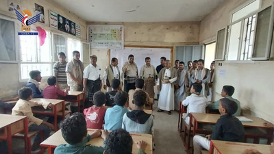 Inspeccionó el progreso de los cursos de verano en los distritos de Bajil y Al-Hujailah en la Gobernación de Al-Hudaydah.