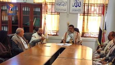 Discusión sobre el mecanismo para distribuir la ayuda de Ramadán a las familias elegibles en Al-Bayda