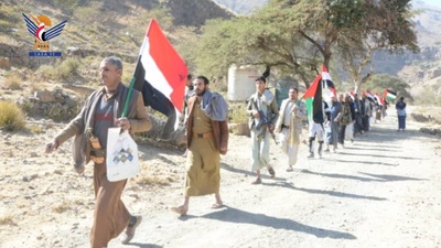Entrenamiento de marcha y combate para graduados del curso "Inundación de Al-Aqsa" en Nueva Sanaá