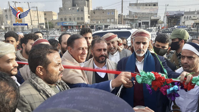 El Primer Ministro en funciones​o Muftah inaugura el Festival Eid al-Fitr para Familias Productivas en el distrito de Bani Al-Harith