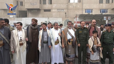 Visitas de Eid a soldados heridos en el Hospital Al-Thawra de Al-Bayda, Dirección de Seguridad y personal de defensa
