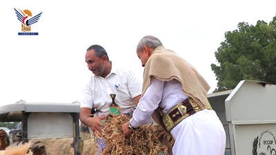 La Corporación de Granos Inaugura la Cosecha de Soja en el Distrito de Bajil, Hodeidah
