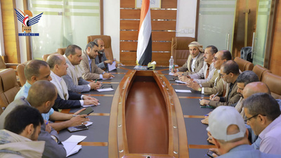 مناقشة آليات التعاون بين وزارتي الاقتصاد والإعلام