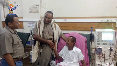 El gobernador de Hodeidah inspecciona los servicios médicos del Hospital Central de Zabid