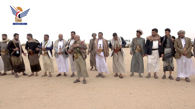 Al-Karim y Bin Haidar inspeccionan las condiciones de las tropas en el sector de Al-Maraziq del desierto de Al-Jawf