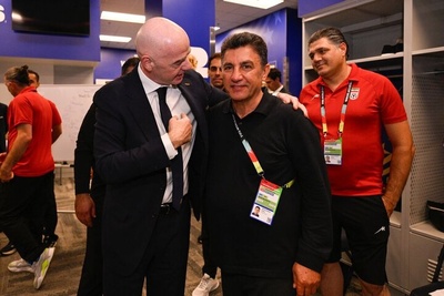 El presidente de la FIFA elogia el desempeño de la selección iraní: Presenciamos un espectáculo lleno de resiliencia y entusiasmo