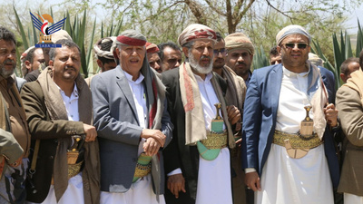 Taiz – Un acuerdo de reconciliación tribal pone fin a un caso de asesinato entre las familias Al-Mahamda, Al-Alwani y Abadi
