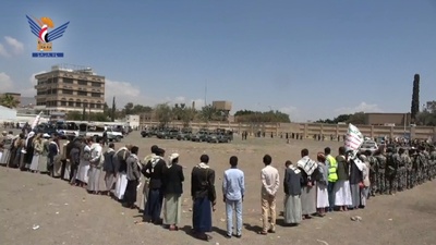 Se realizó una vigilia y una marcha militar y popular en el distrito de Al-Wahda para celebrar la histórica victoria de Irán y el Eje de la Resistencia