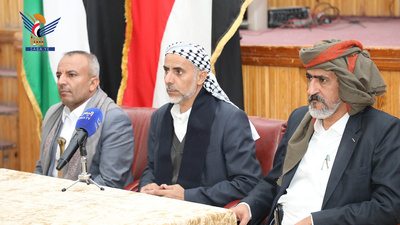 El Primer Ministro Muftah revisa los niveles de La asistencia  en el primer día de Ramadán durante su visita a varios ministerios