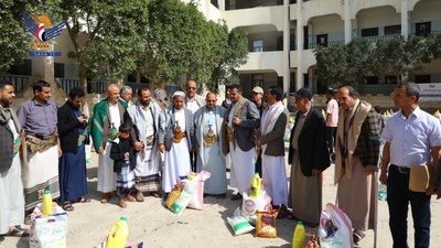 Se inicia la distribución de 1.500 canastas de alimentos para familias necesitadas en el distrito de Al-Thawra, Sanaá