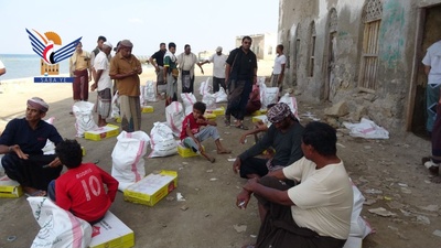 Al Hudaydah – Distribución de 1000 canastas de alimentos a familias necesitadas en Kamaran
