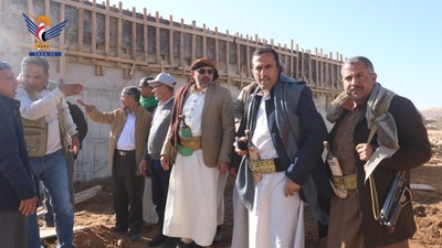 El jefe de la Autoridad de Carreteras inspecciona el progreso de las obras del proyecto de la carretera "Saada - Damaj - Al Salem".